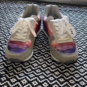 Inkkas Patagonia Grey Jogger Grey Suede and Mountains Women’s Sneakers